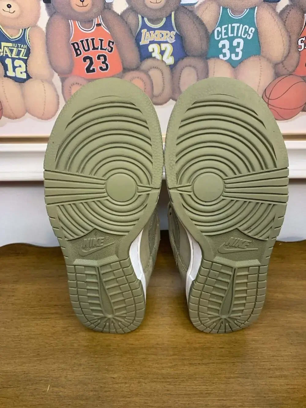 Nike Dunk Low PRM Neutral Olive Women Size 7
